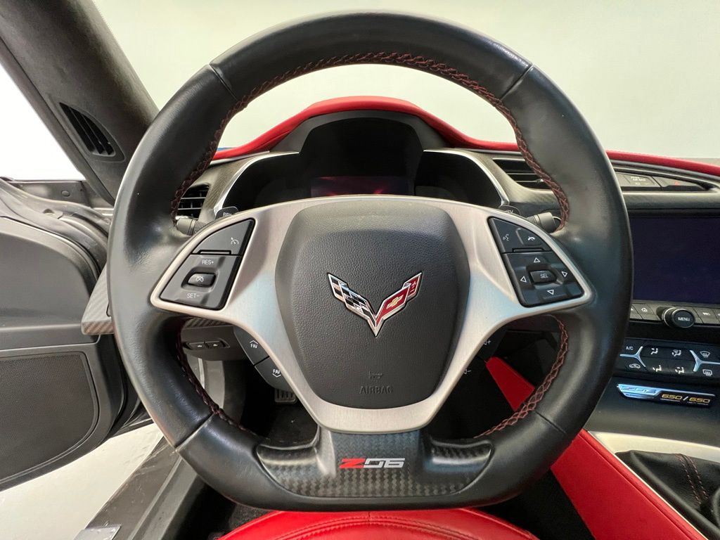 Thumbnail: 2015 Chevrolet Corvette - 18