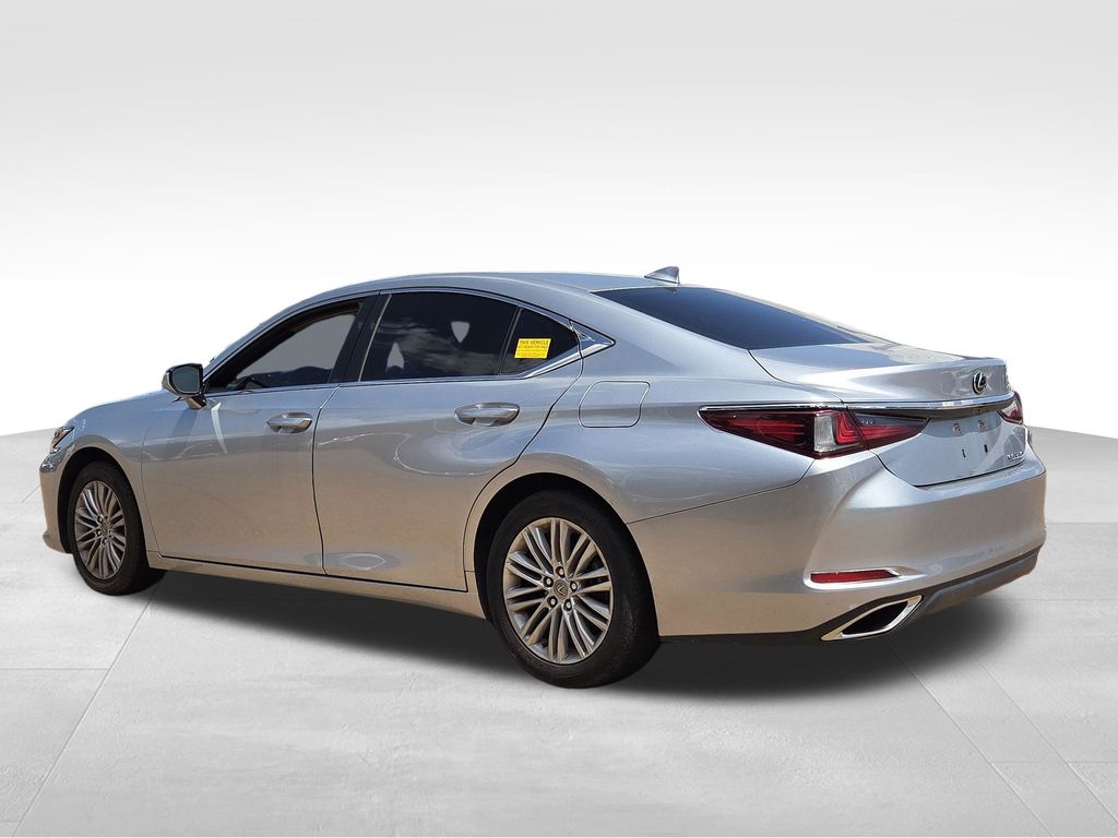 Used 2022 Lexus ES Sedan