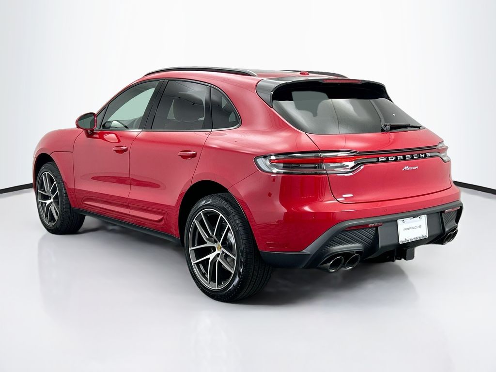 Thumbnail: 2026 Porsche Macan - 3