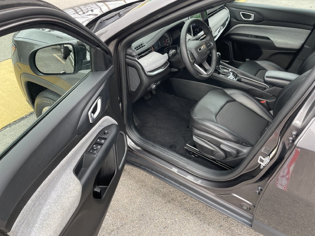 Used 2024 Jeep Compass SUV