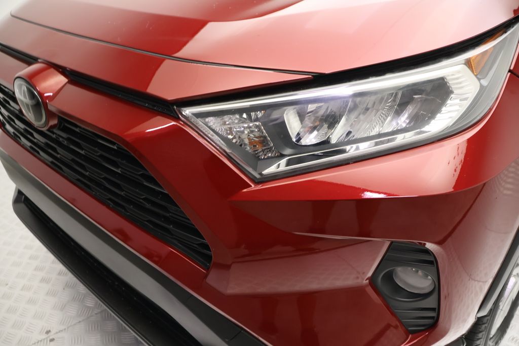 Thumbnail: 2021 Toyota RAV4 - 3
