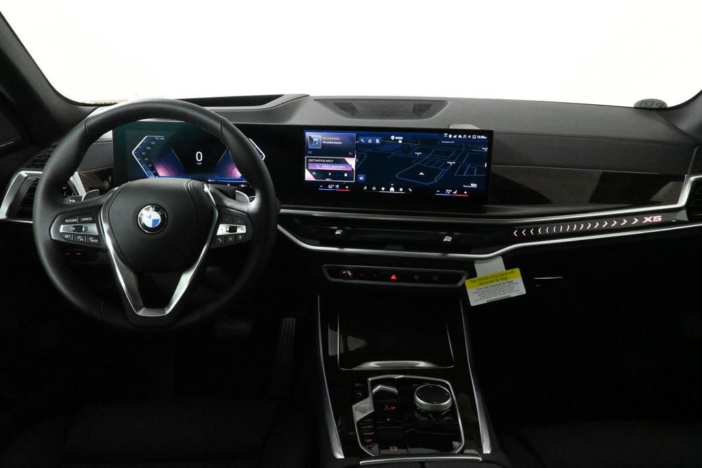 Thumbnail: 2026 BMW X5 - 17