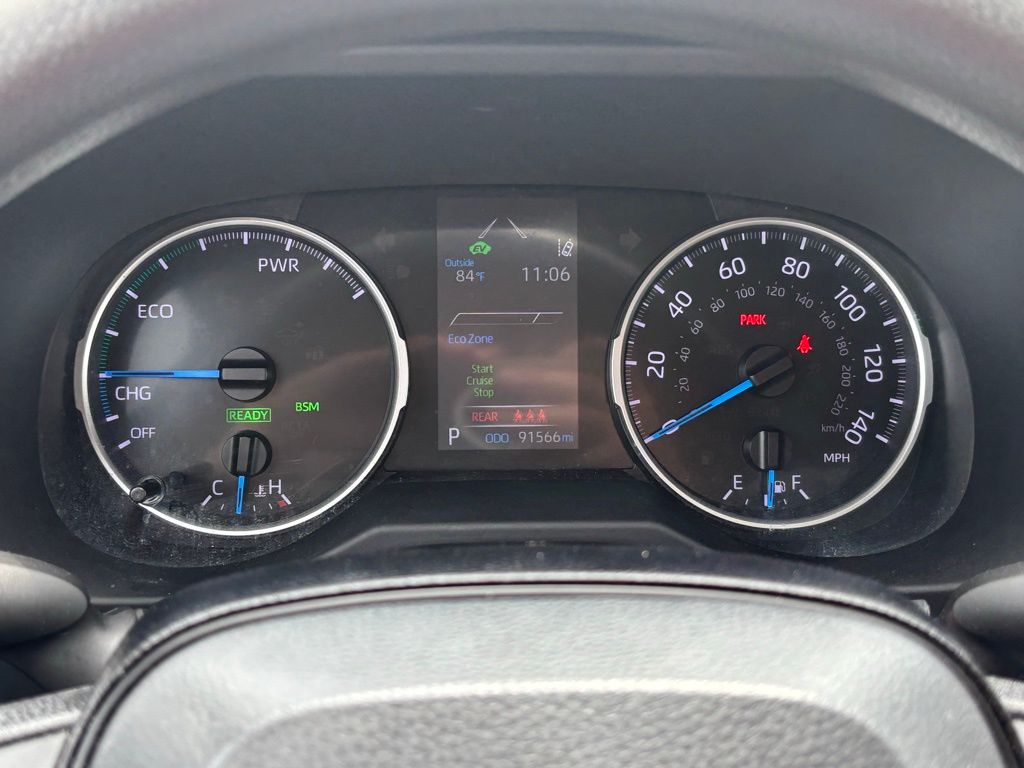 2021 Toyota RAV4 Hybrid XLE photo