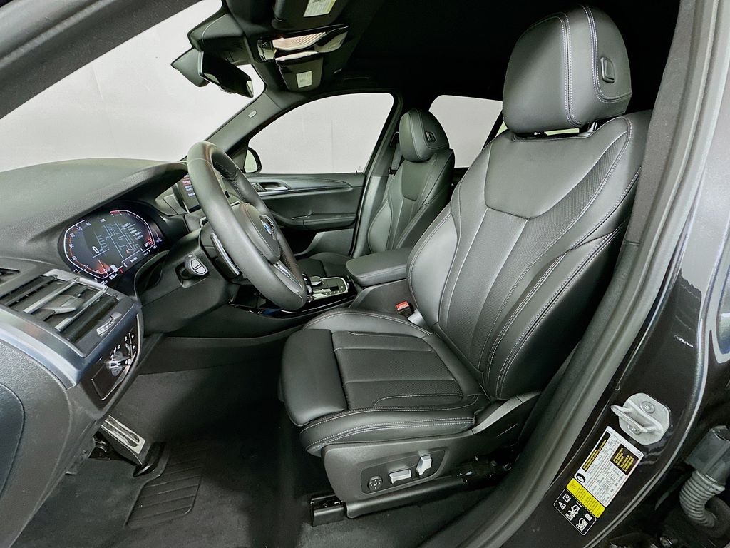 Thumbnail: 2023 BMW X3 - 21