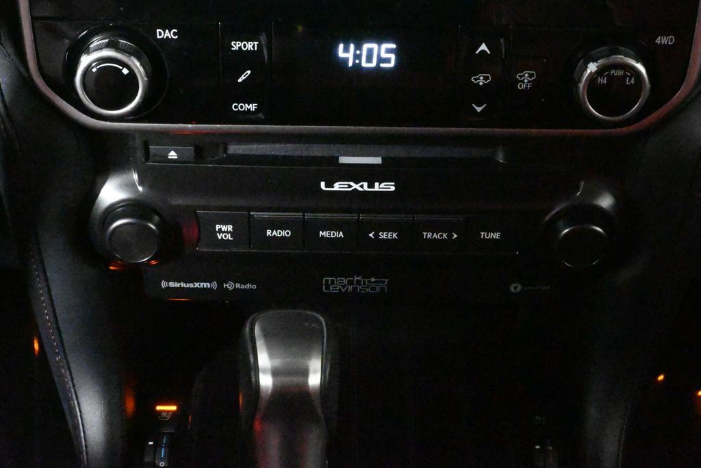 2023 Lexus GX 460 Luxury 25