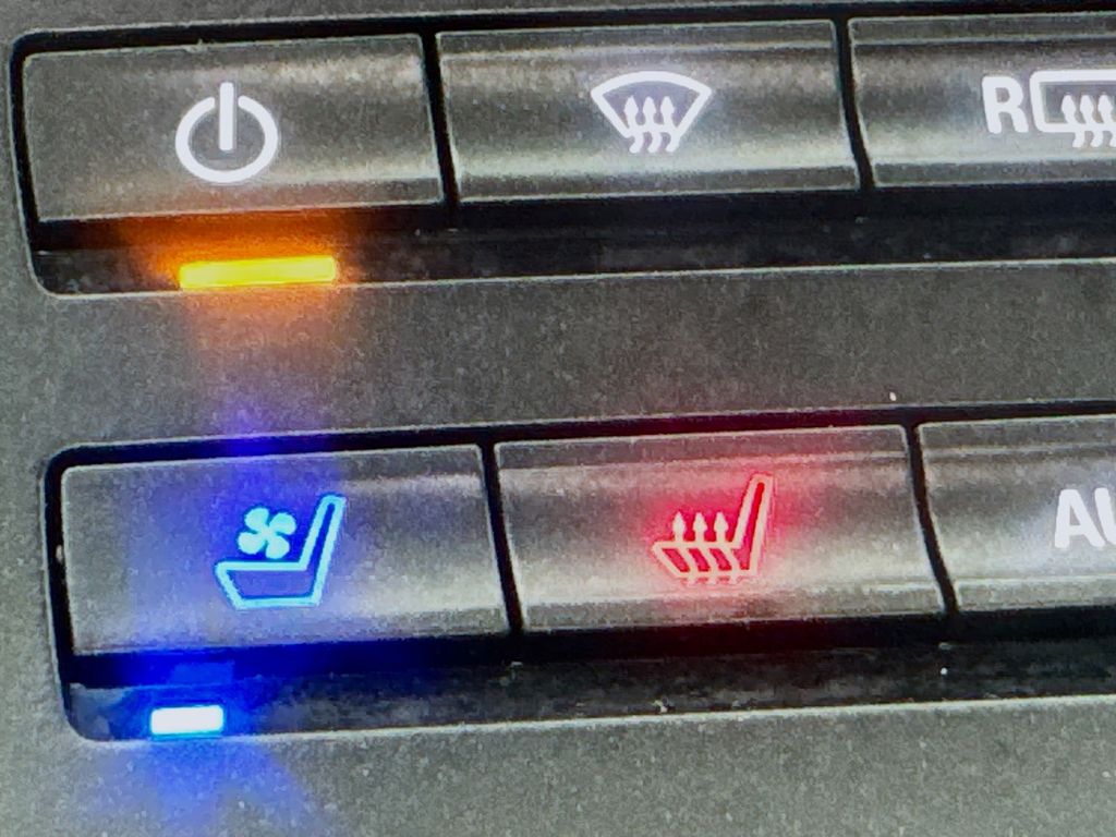 Used Car 2020 Lincoln Nautilus  Reserve For Sale Under $20,000 In Austin, Texas