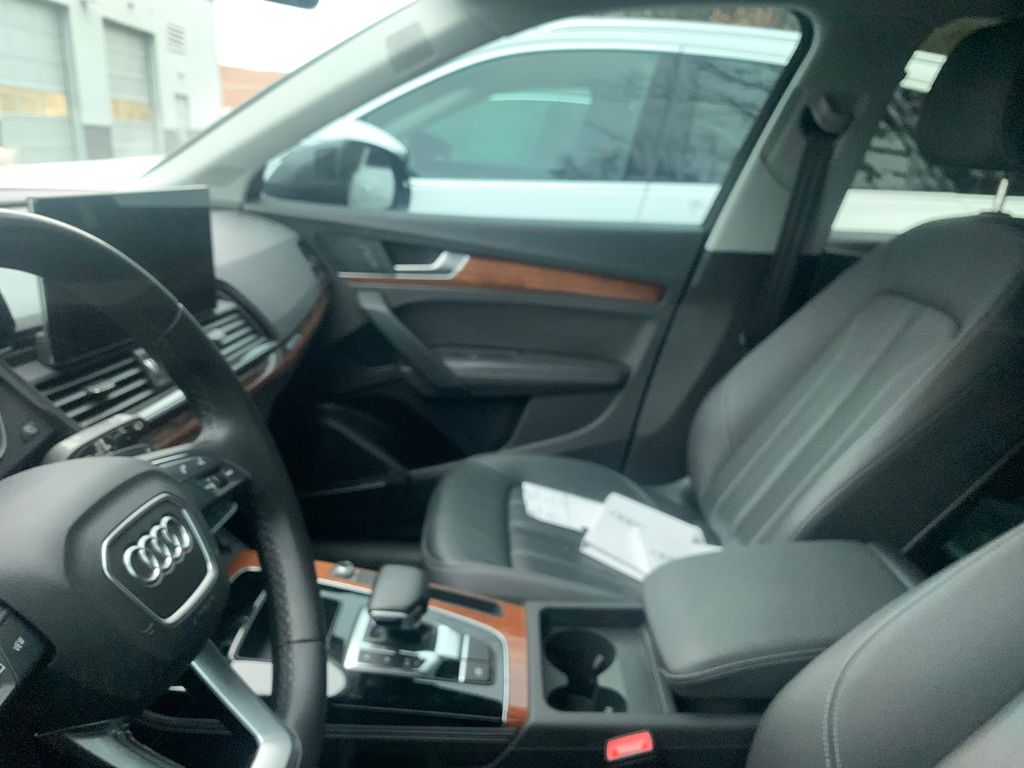 Thumbnail: 2023 Audi Q5 - 5