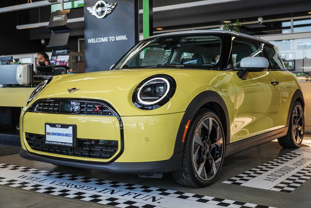 2025 MINI Cooper S  5