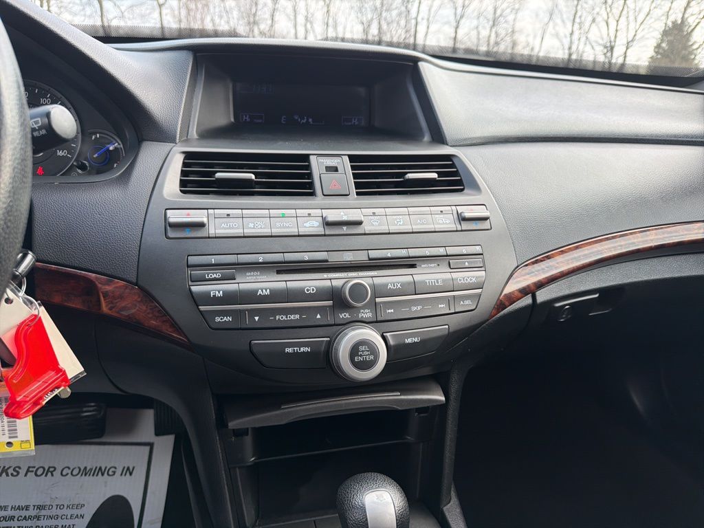 Thumbnail: 2012 Honda Crosstour - 16