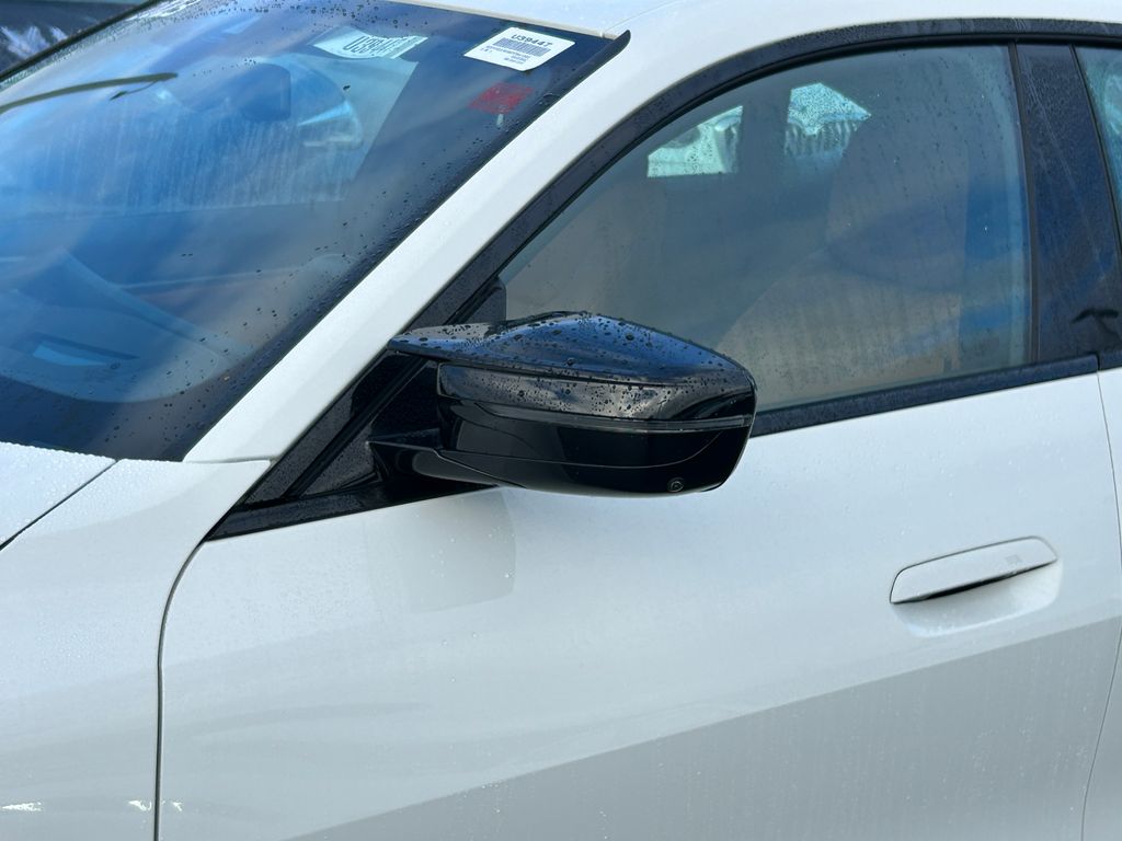 Thumbnail: 2023 BMW i4 - 10