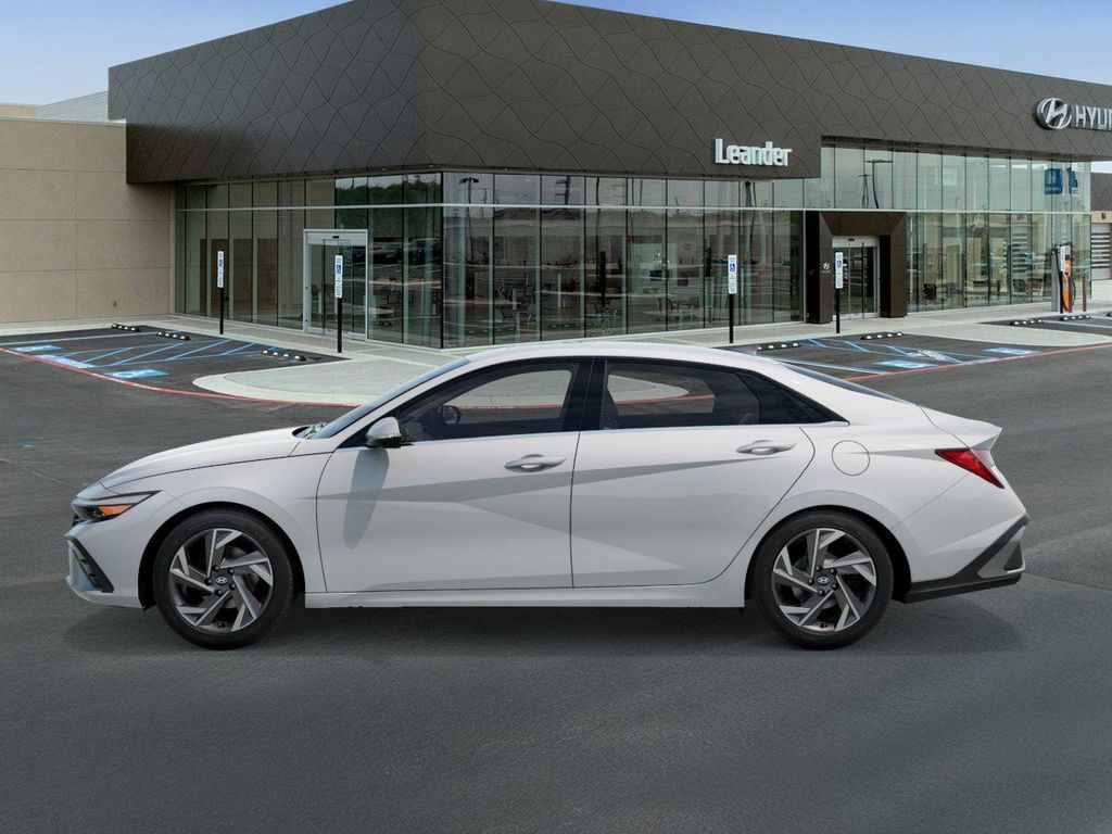 Thumbnail: 2026 Hyundai Elantra - 3