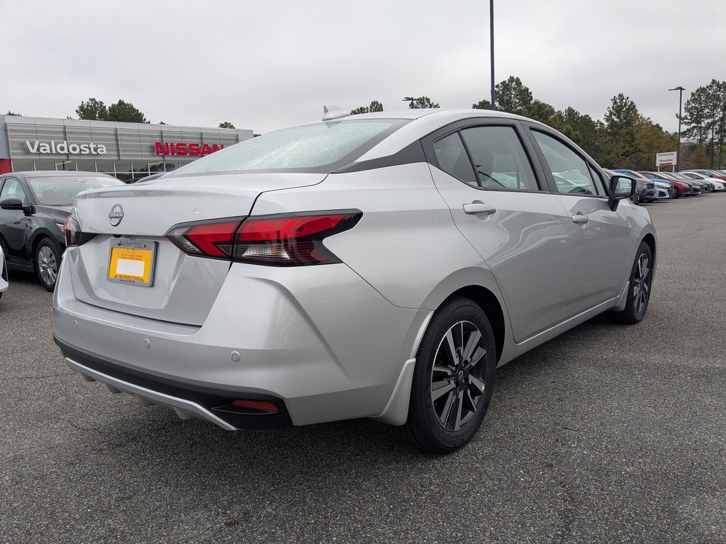 New 2025 Nissan Versa Sedan