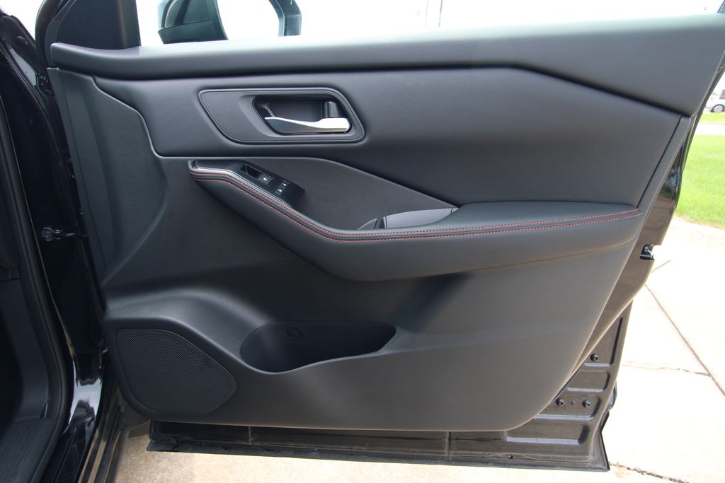 Used 2025 Nissan Rogue SUV