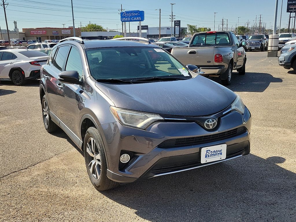2018 Toyota RAV4 XLE - 1