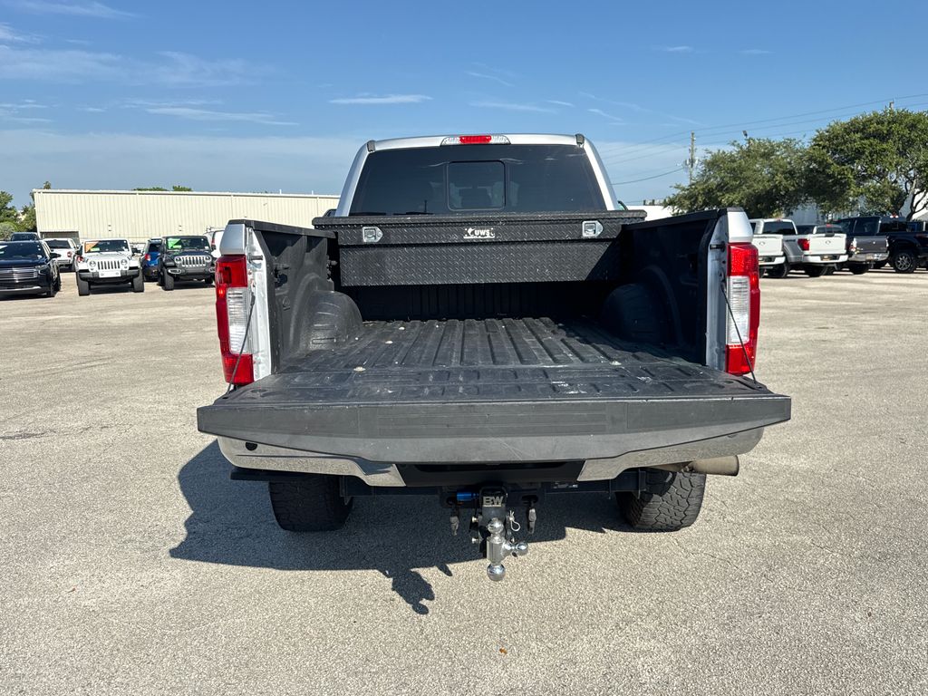 Used 2019 Silver Ford Lariat image 30