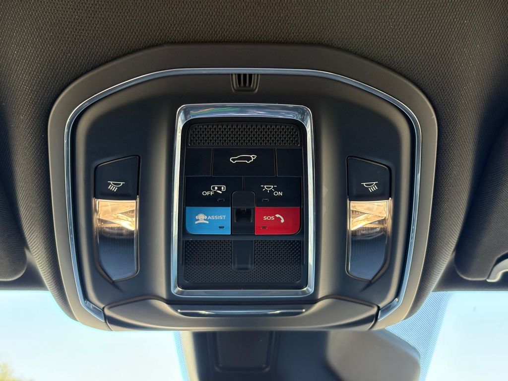 Used Car 2024 Jeep Wagoneer  Series Ii For Sale Under $40,000 In San Marcos, Texas