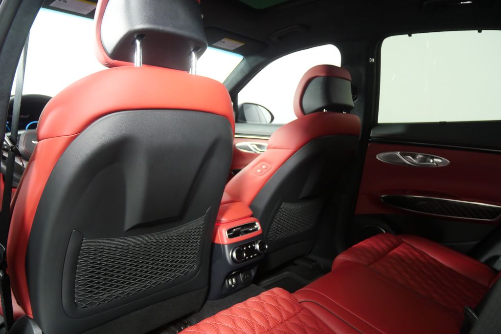 Thumbnail: 2024 Genesis GV70 - 18