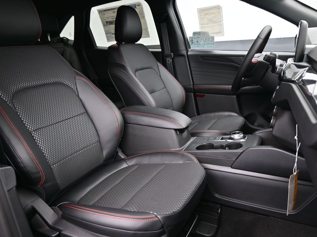 2024 Ford Escape ST-Line Select