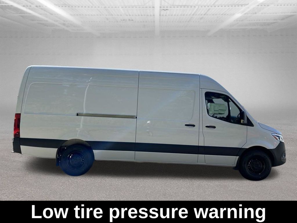 2024 Mercedes-Benz Sprinter 2500 Cargo 170 WB - 5