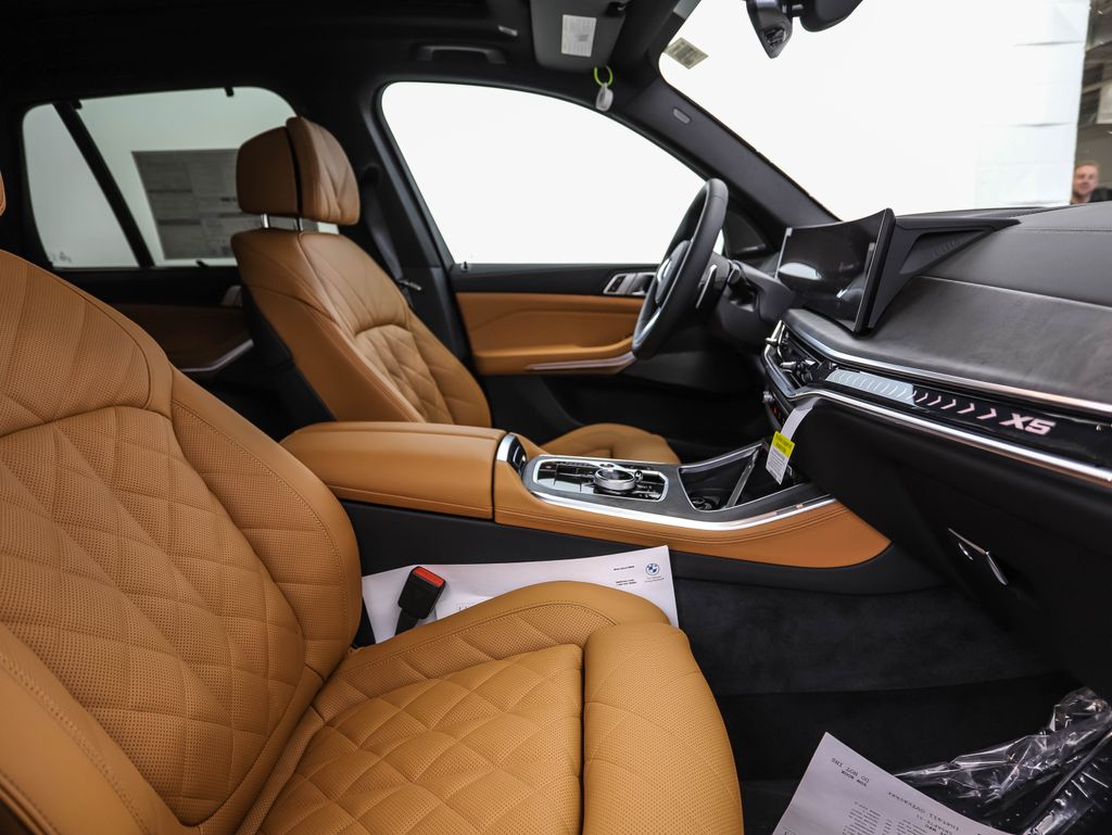 Thumbnail: 2026 BMW X5 - 30