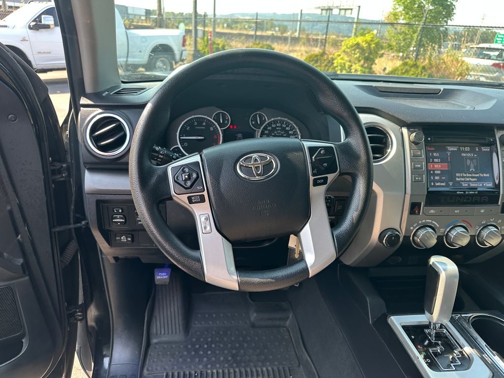 2017 Toyota Tundra SR5