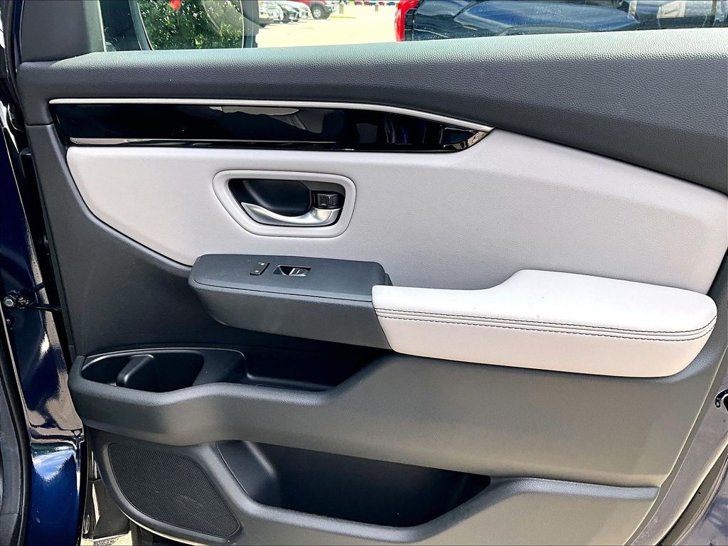 2025 Honda Pilot — photo 12
