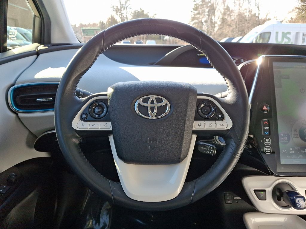 2017 Toyota Prius Prime Advanced 19