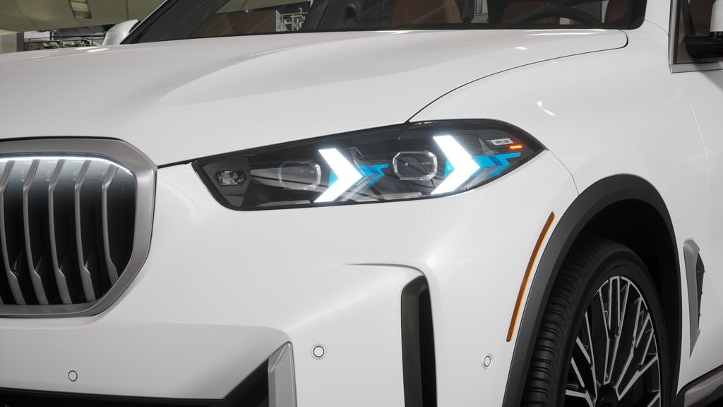 Thumbnail: 2026 BMW X5 - 30