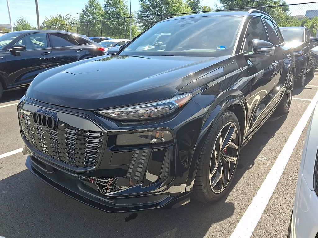 Thumbnail: 2027 Audi SQ6 e-tron - 1