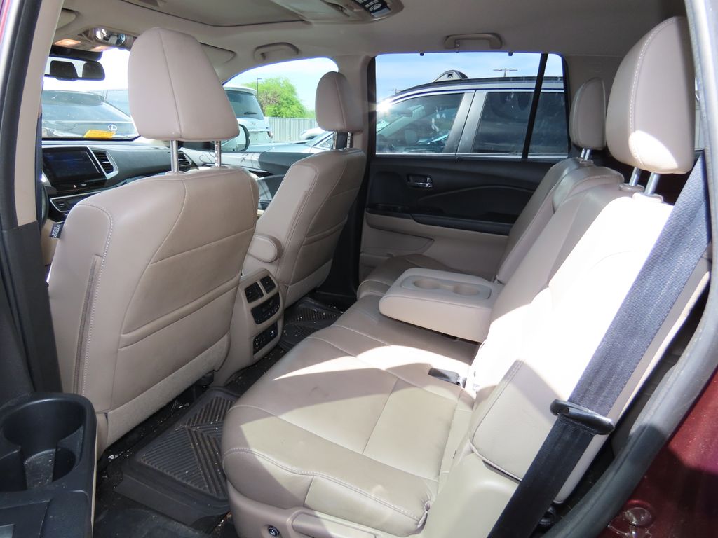 2016 Honda Pilot Touring 10