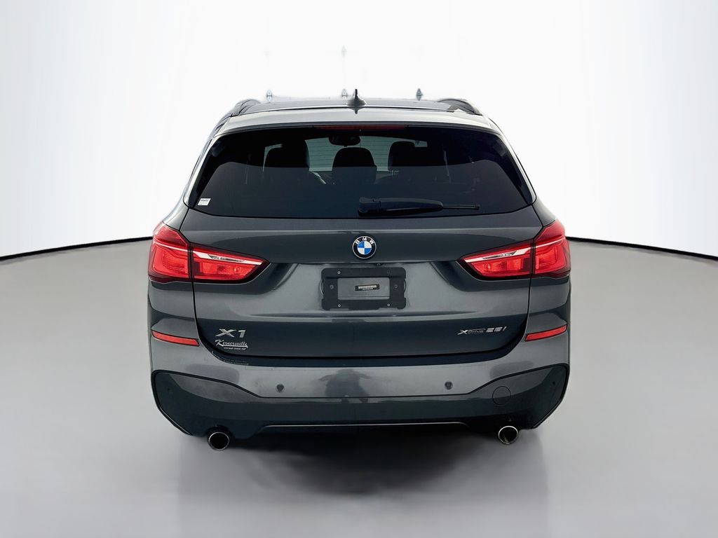 BMWX16