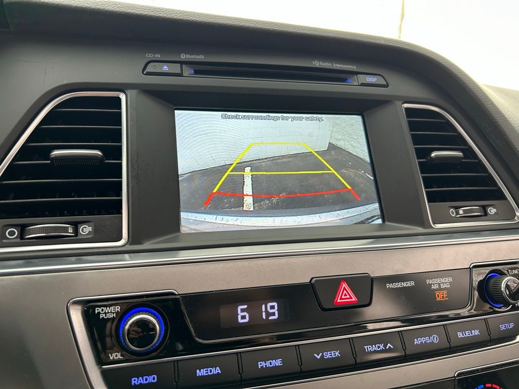 2016 Hyundai Sonata Base 26