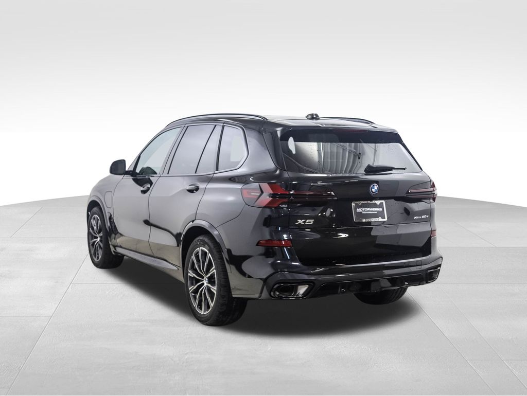 Thumbnail: 2026 BMW X5 - 3