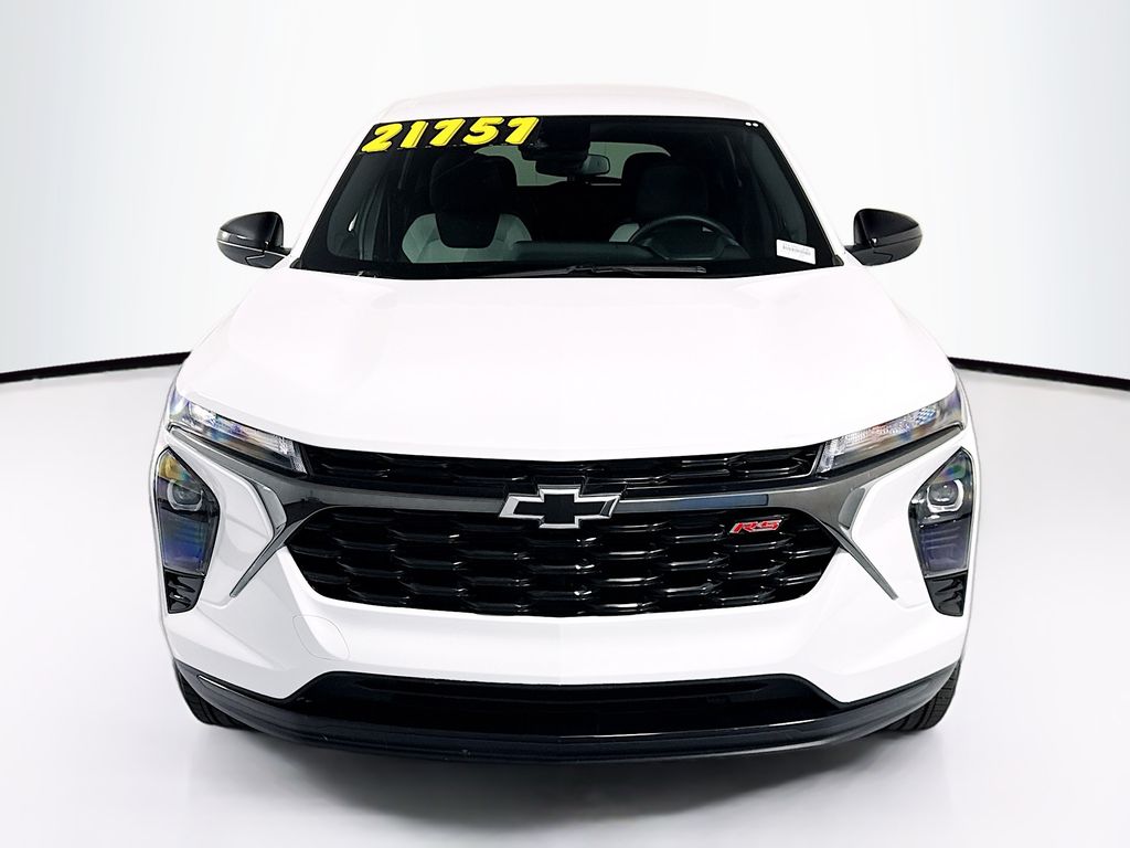 Thumbnail: 2024 Chevrolet Trax - 2