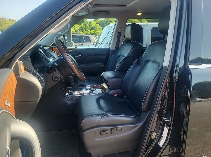 2019 Black Obsidian INFINITI QX80 LUXE 4X4 SUV