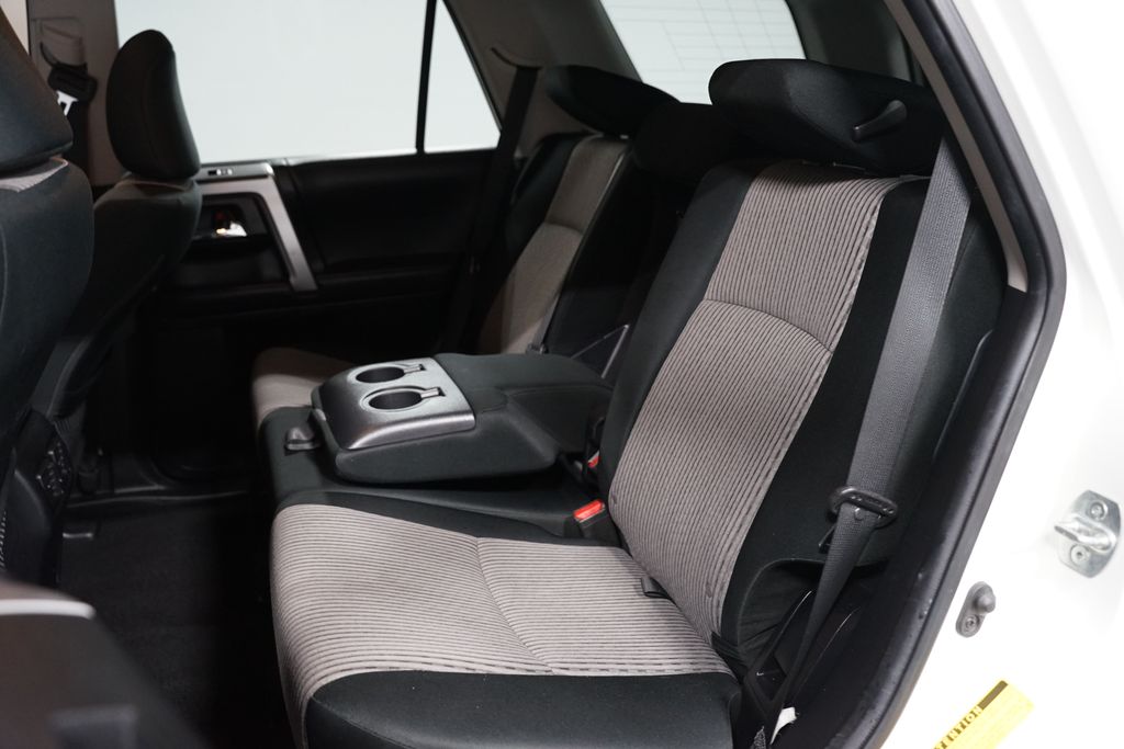 Thumbnail: 2022 Toyota 4Runner - 28