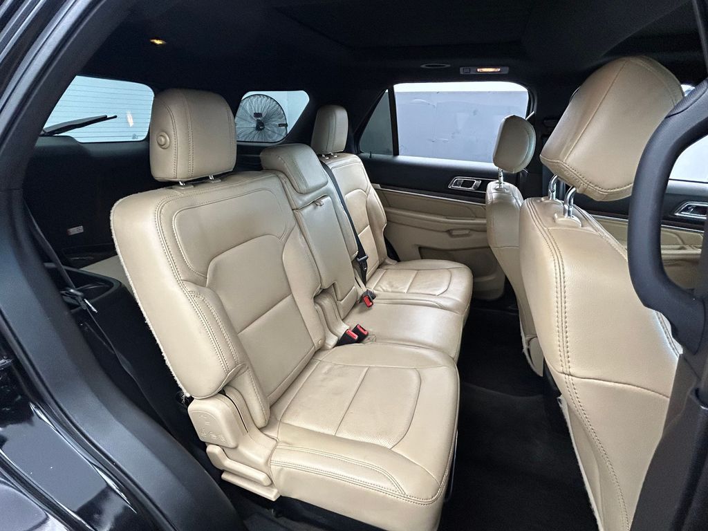 Used 2017 Shadow Black Ford Limited image 47