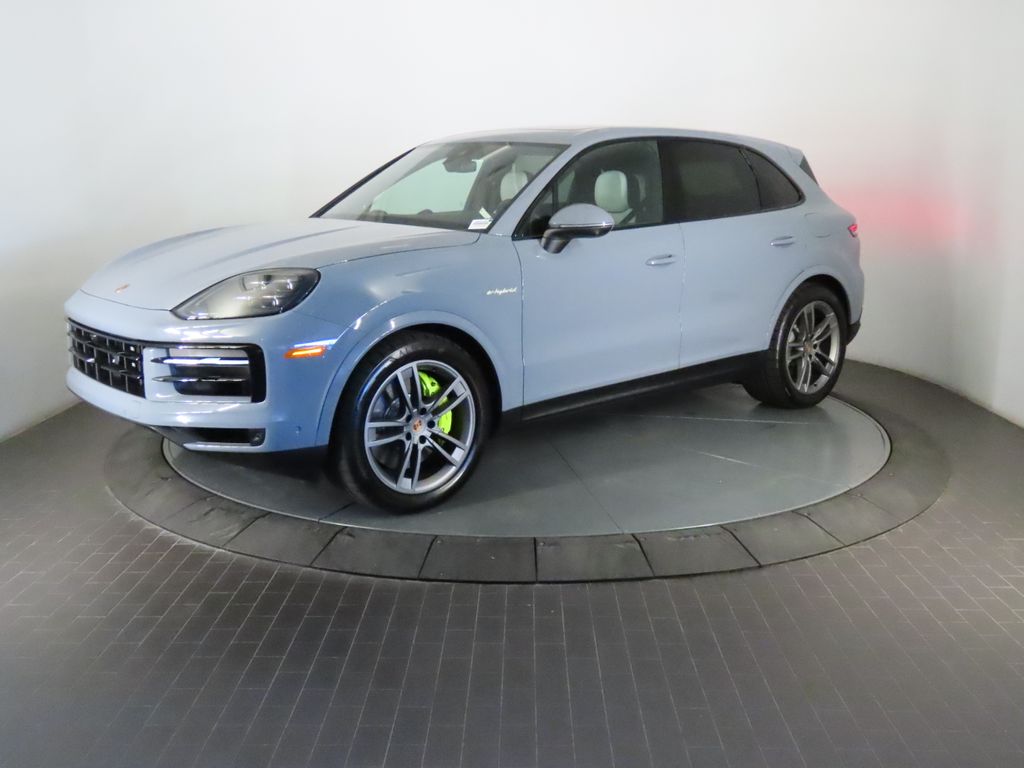 Thumbnail: 2025 Porsche Cayenne - 1