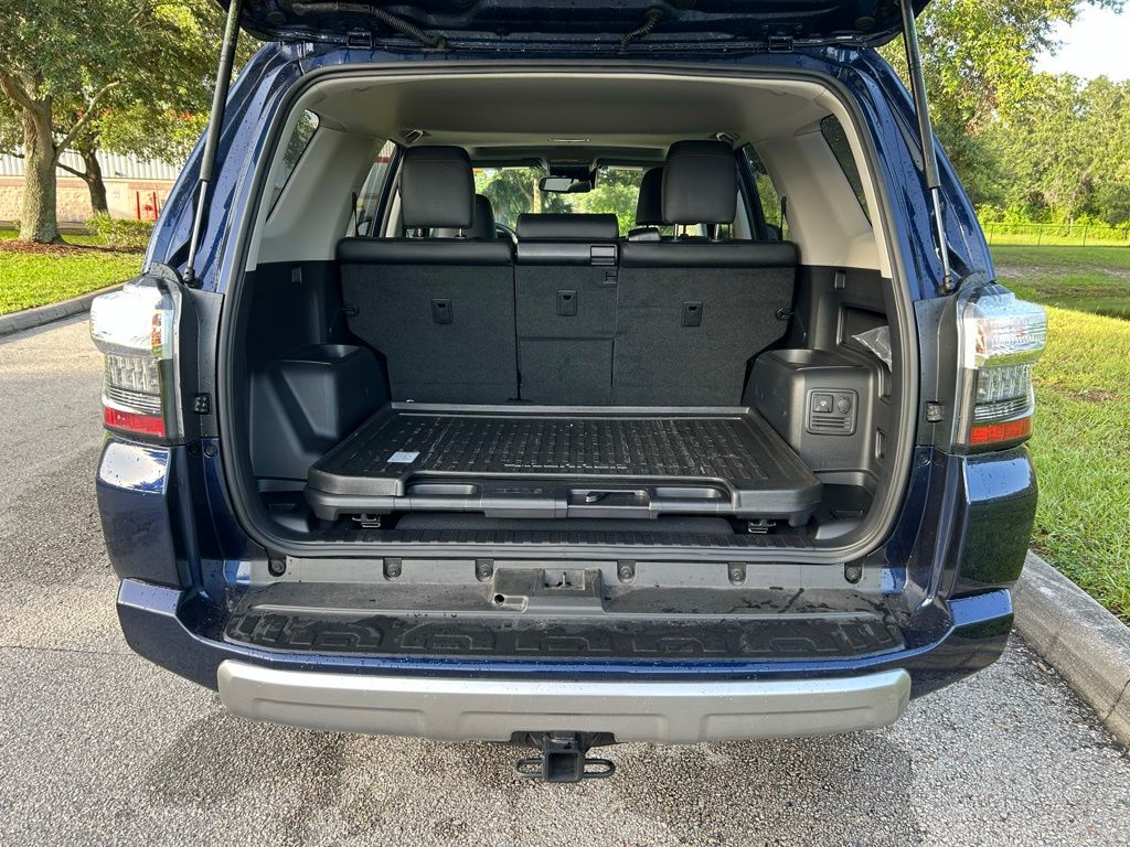 Thumbnail: 2023 Toyota 4Runner - 10