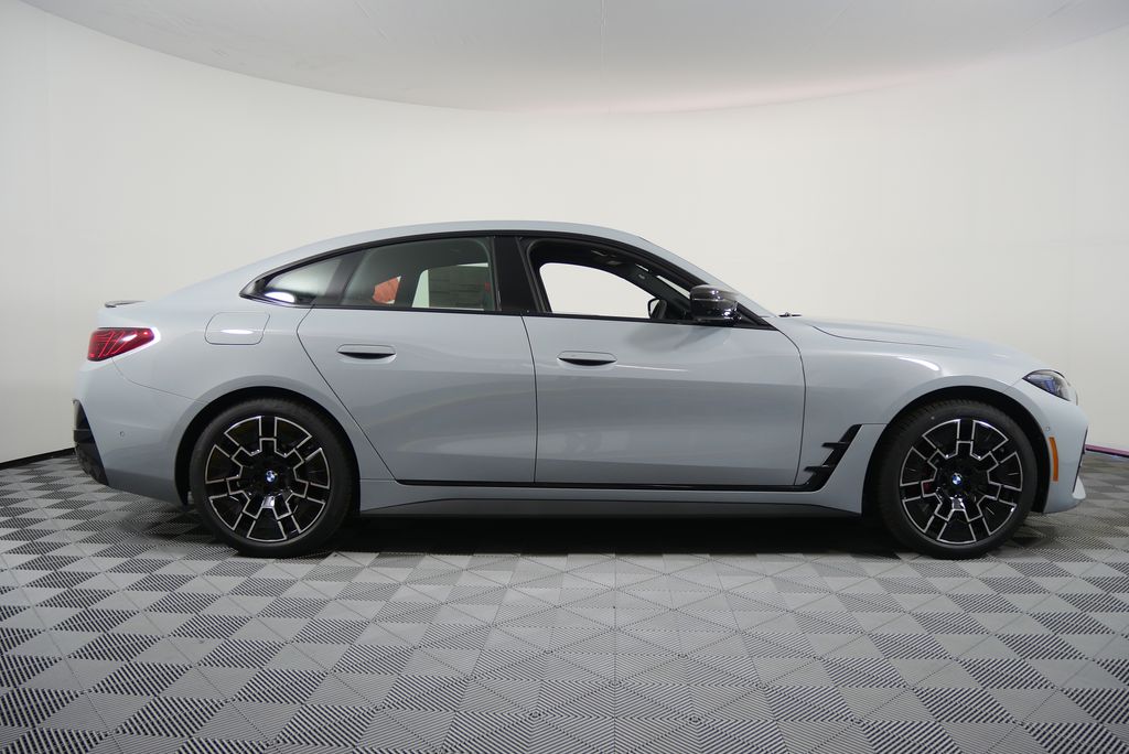 Thumbnail: 2025 BMW 4 Series - 2