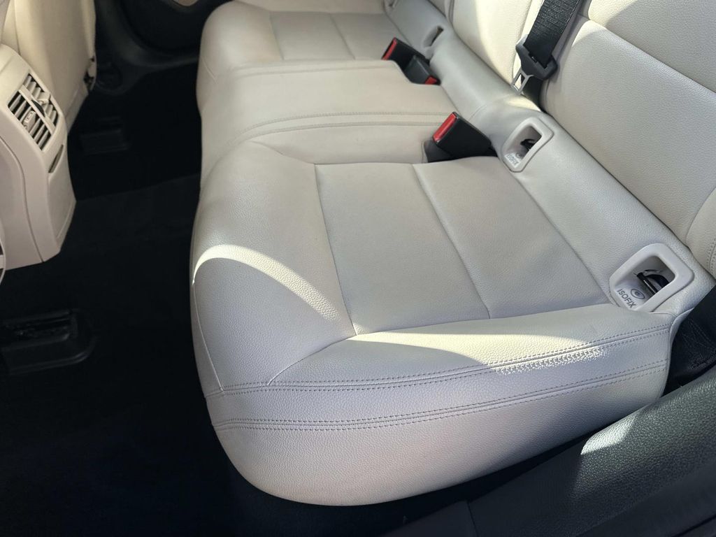 Thumbnail: 2014 Mercedes-Benz CLA - 31