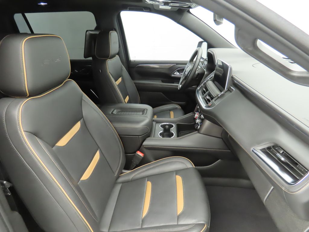 Thumbnail: 2023 GMC Yukon XL - 21