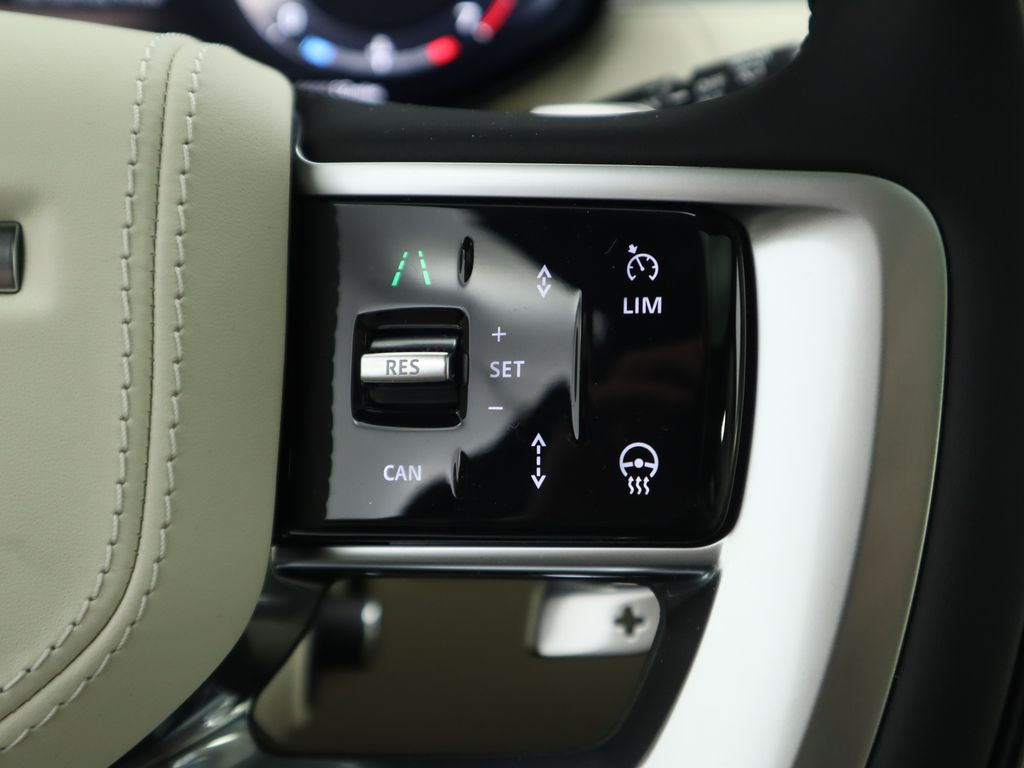 Thumbnail: 2025 Land Rover Range Rover - 12