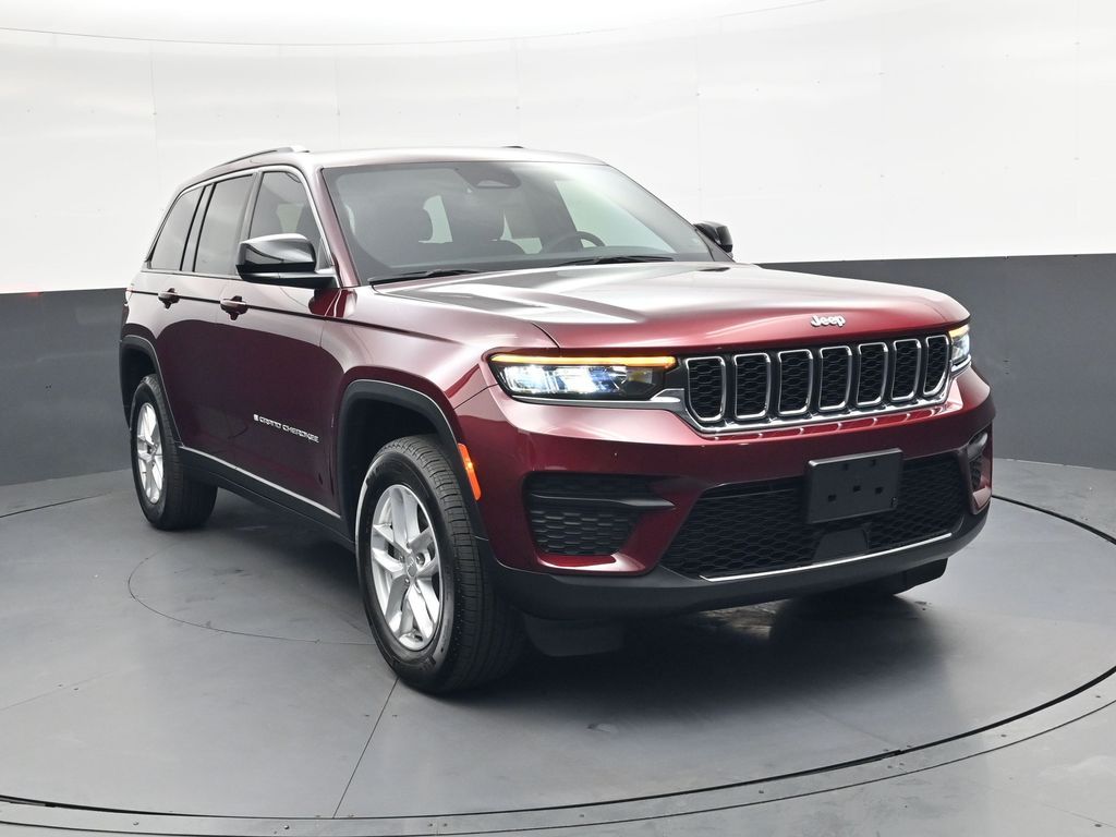 2024 Jeep Grand Cherokee Laredo X 4WD
