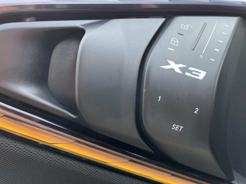 Thumbnail: 2025 BMW X3 - 12