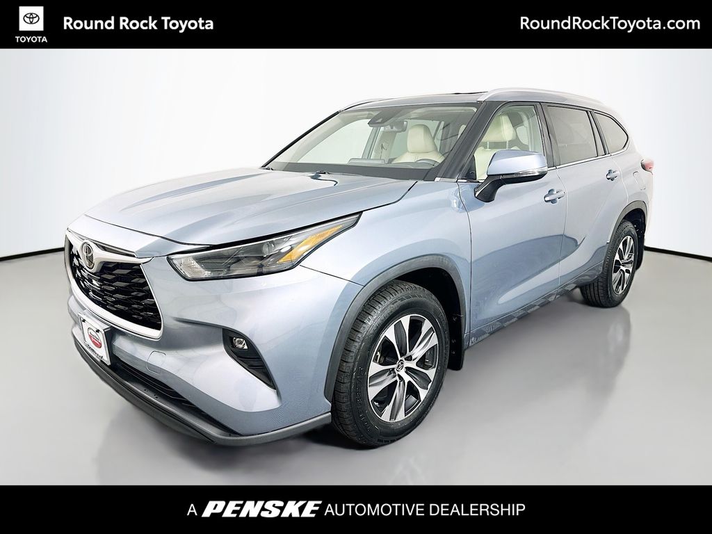 Thumbnail: 2023 Toyota Highlander - 1