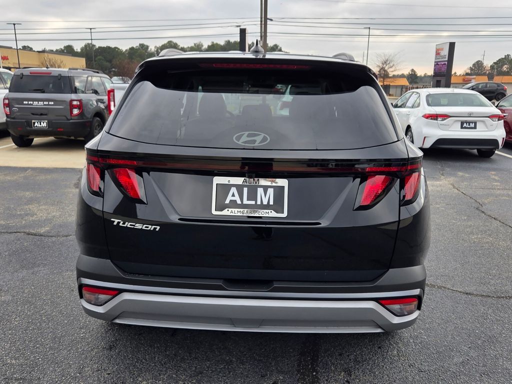 New 2026 Black Hyundai SEL image 9