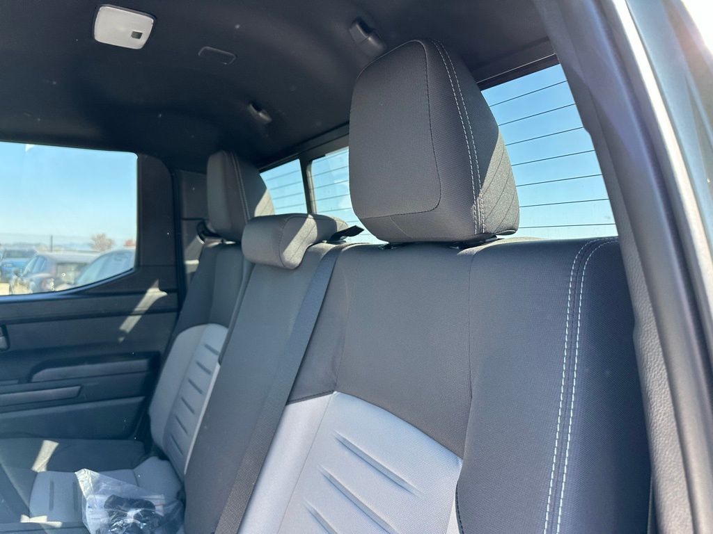 2025 Toyota Tacoma TRD Off-Road Double Cab photo 14