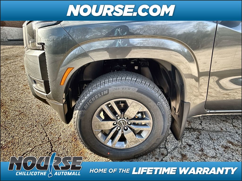 2025 Nissan Frontier SV photo