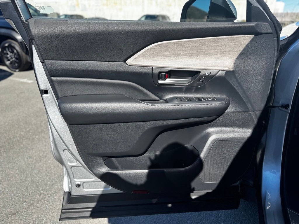 Used 2024 Toyota Grand Highlander SUV